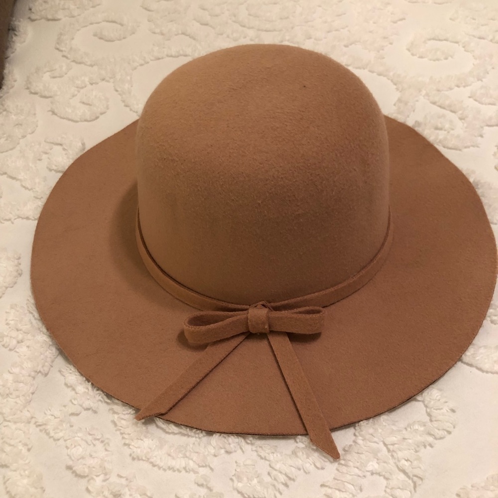 Felt floppy hat